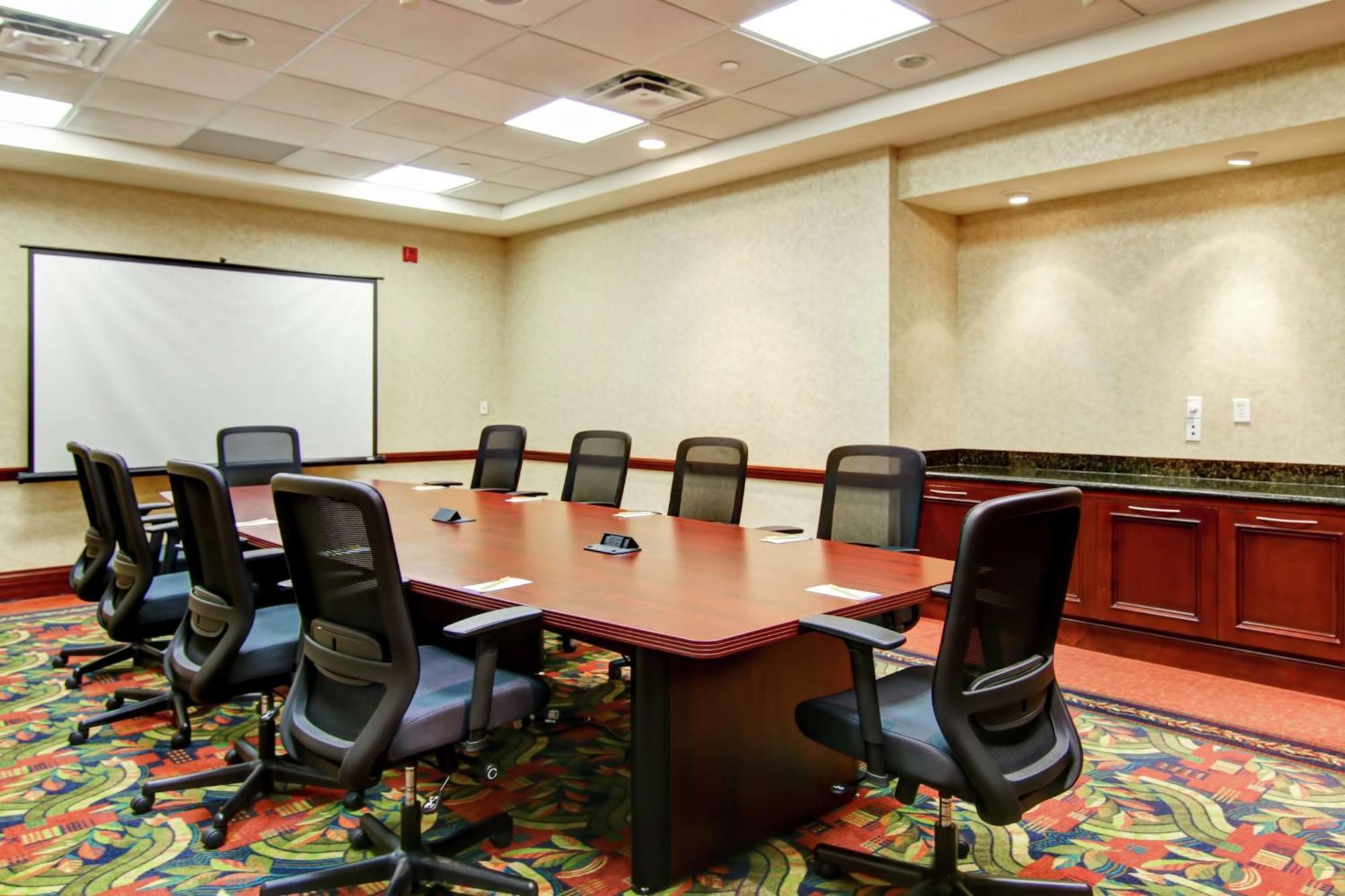 Hilton Garden Toronto/burlington 3*